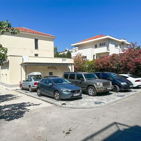Beachfront Apartments Providenca With Free Parking Makarska Dış mekan fotoğraf