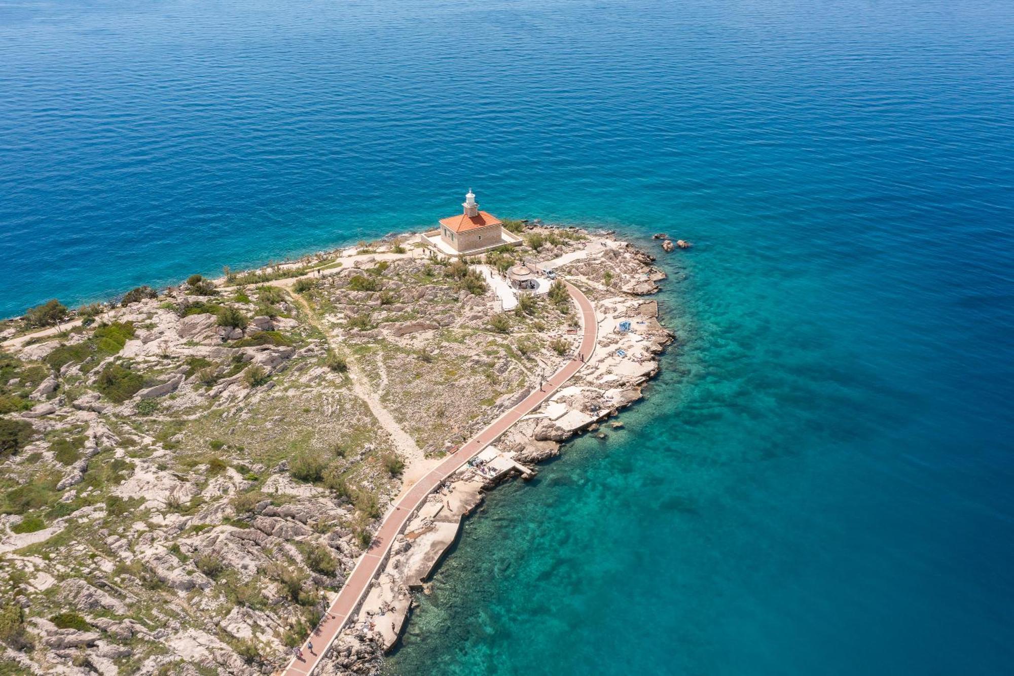 Beachfront Apartments Providenca With Free Parking Makarska Dış mekan fotoğraf