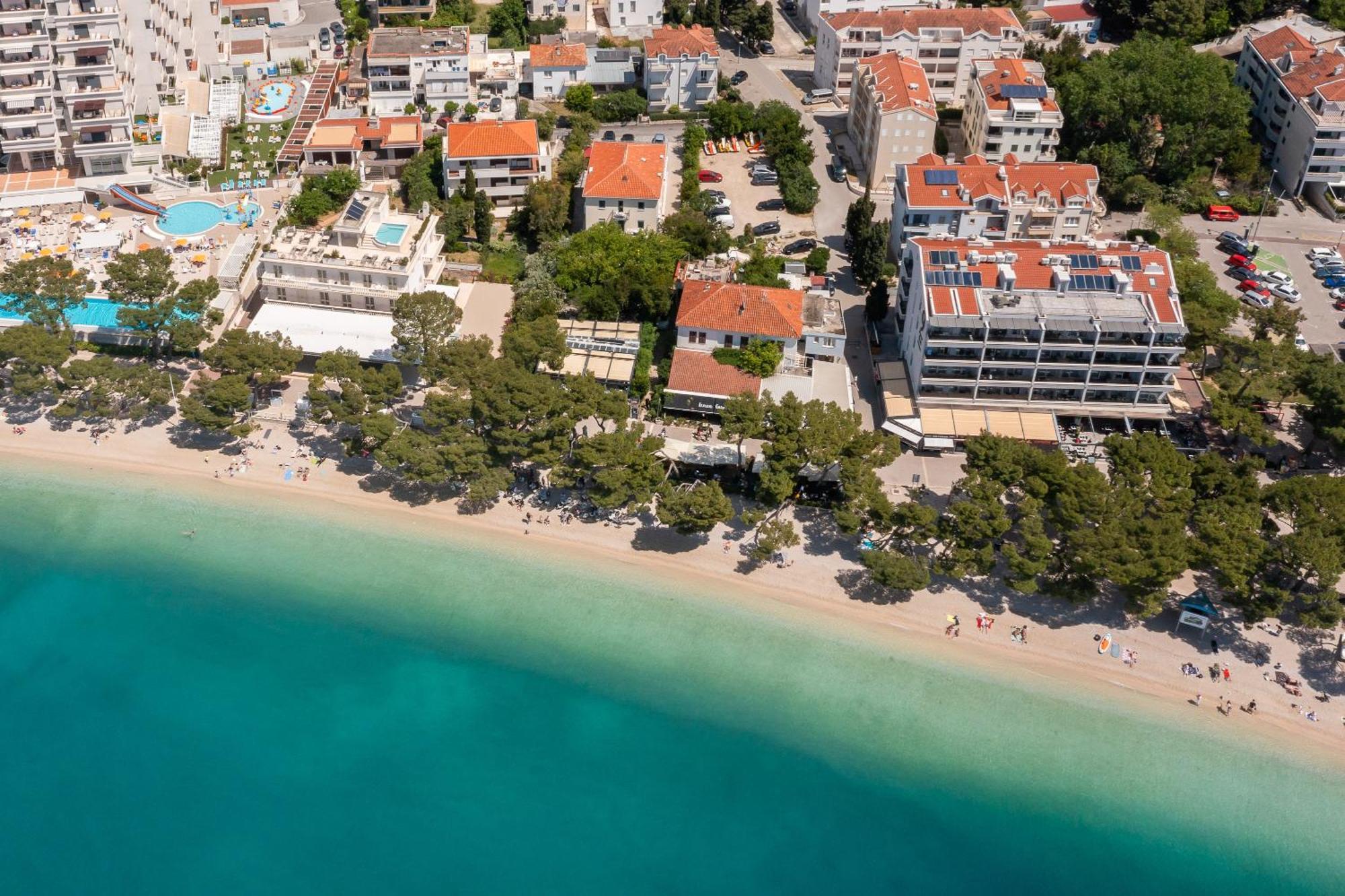 Beachfront Apartments Providenca With Free Parking Makarska Dış mekan fotoğraf