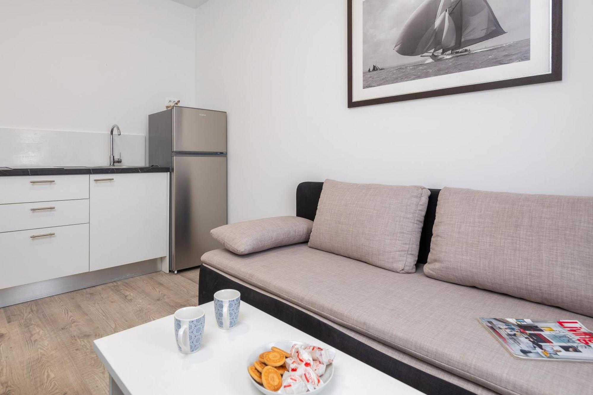 Beachfront Apartments Providenca With Free Parking Makarska Dış mekan fotoğraf