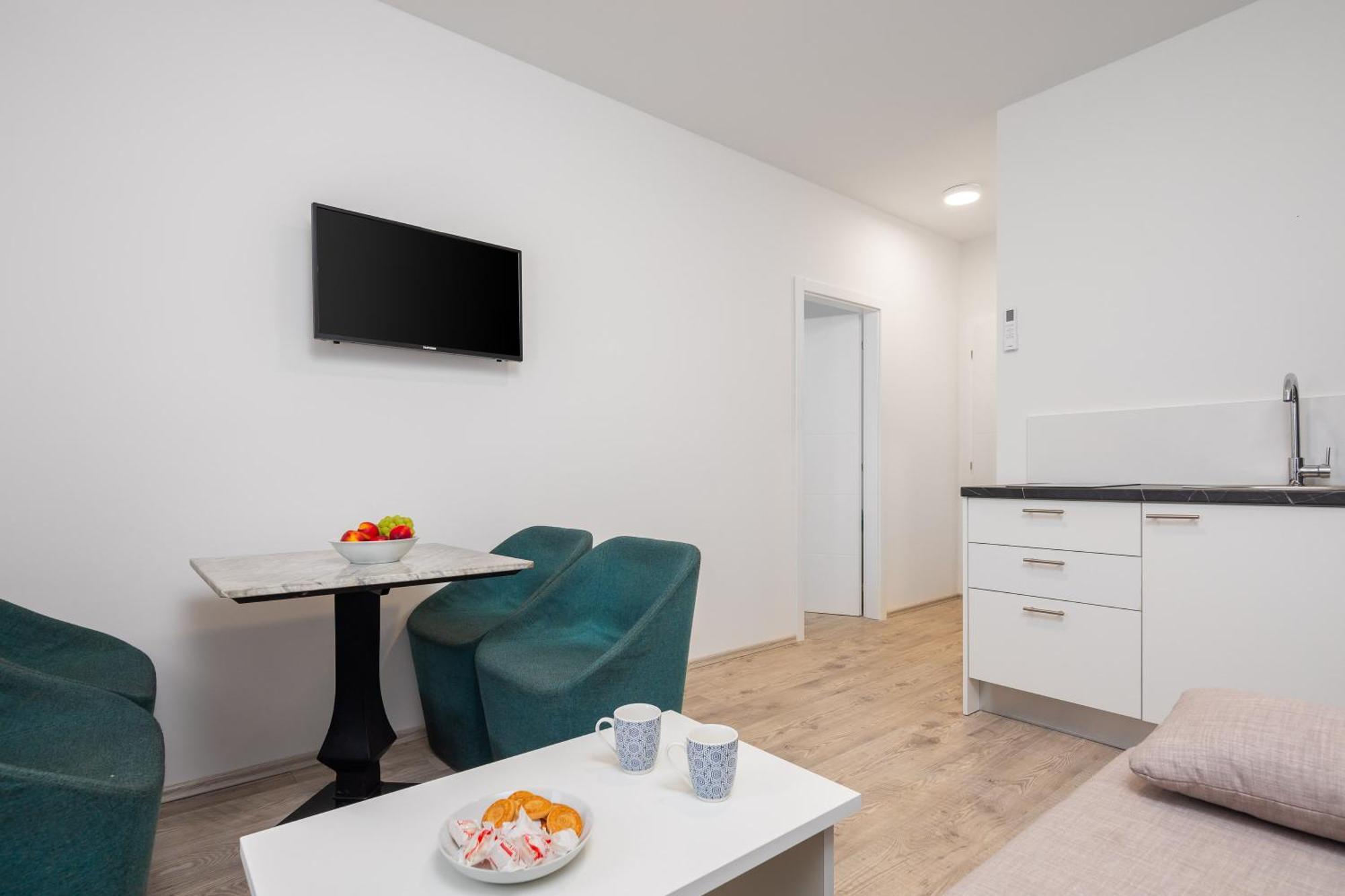 Beachfront Apartments Providenca With Free Parking Makarska Dış mekan fotoğraf
