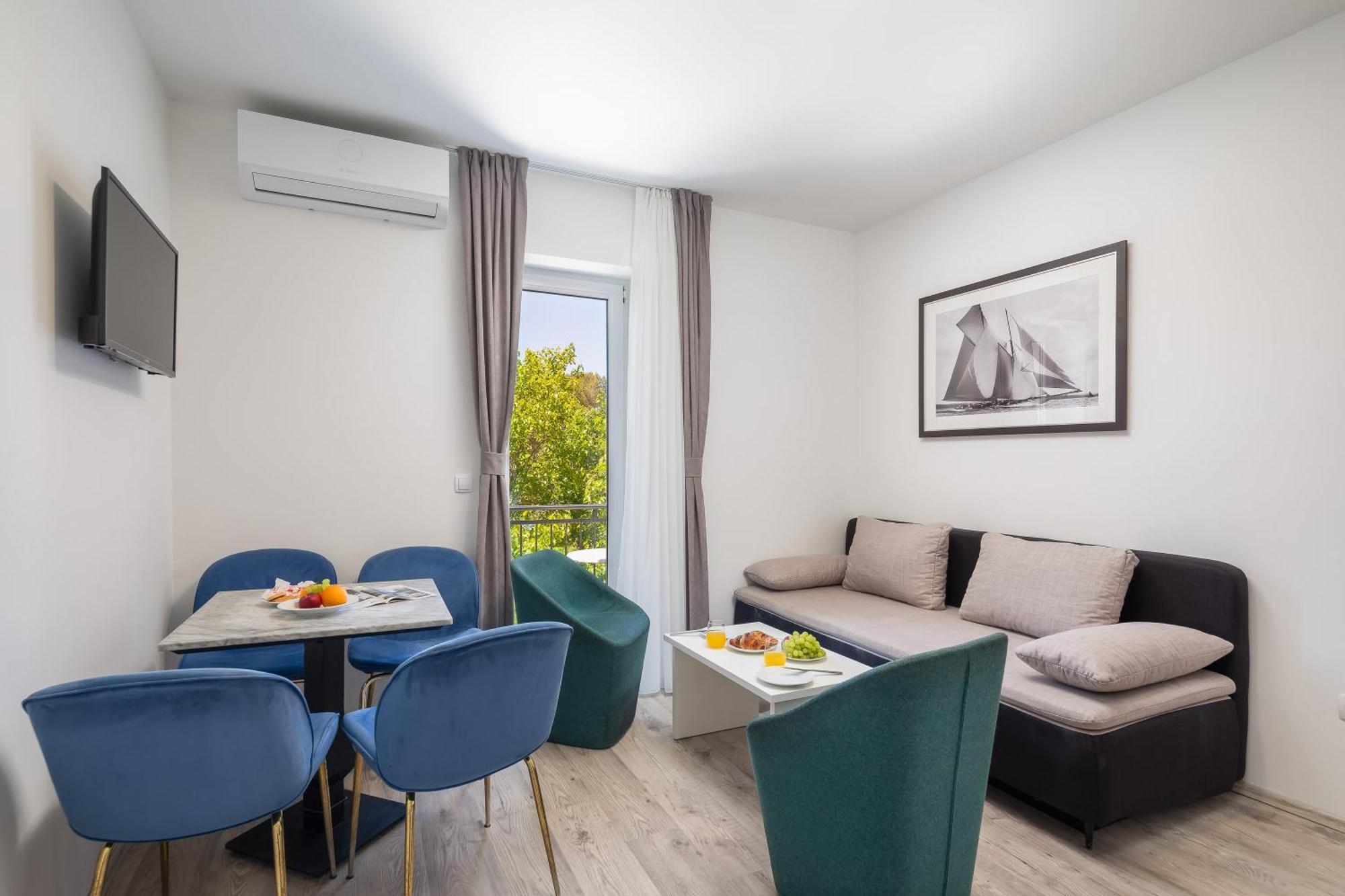 Beachfront Apartments Providenca With Free Parking Makarska Oda fotoğraf