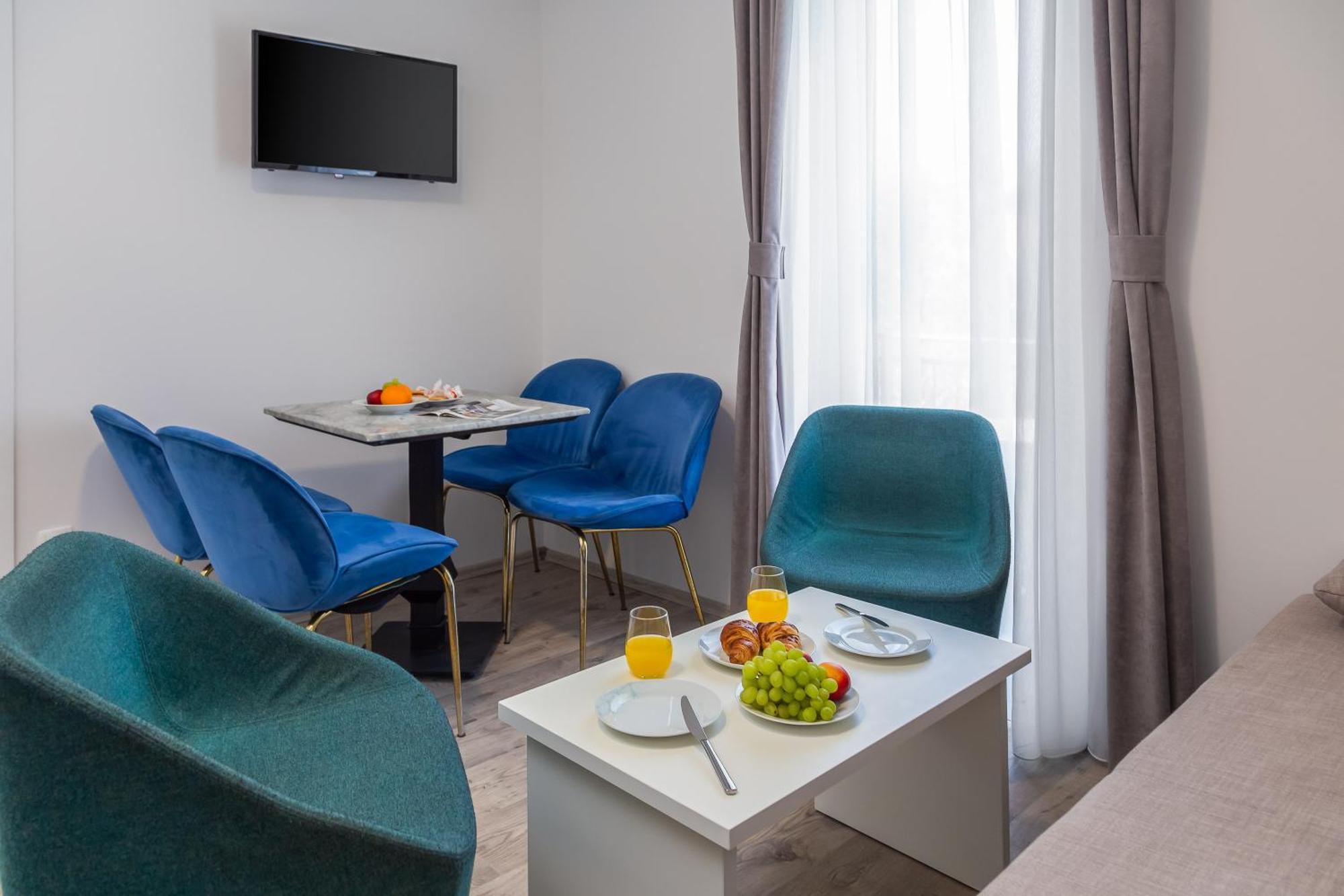 Beachfront Apartments Providenca With Free Parking Makarska Dış mekan fotoğraf