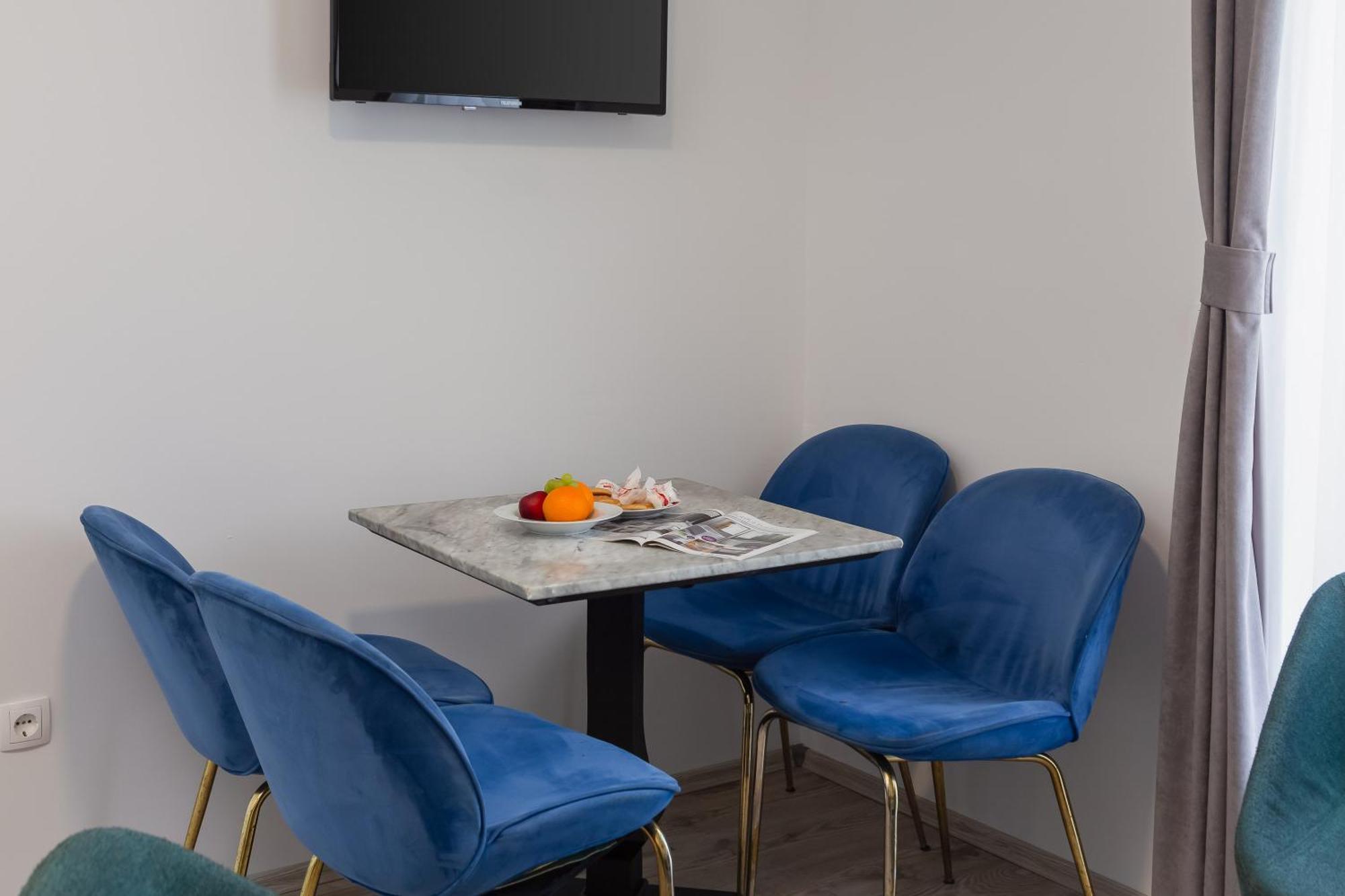 Beachfront Apartments Providenca With Free Parking Makarska Dış mekan fotoğraf