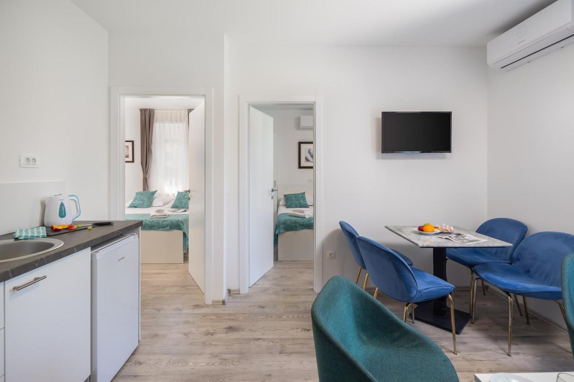 Beachfront Apartments Providenca With Free Parking Makarska Dış mekan fotoğraf