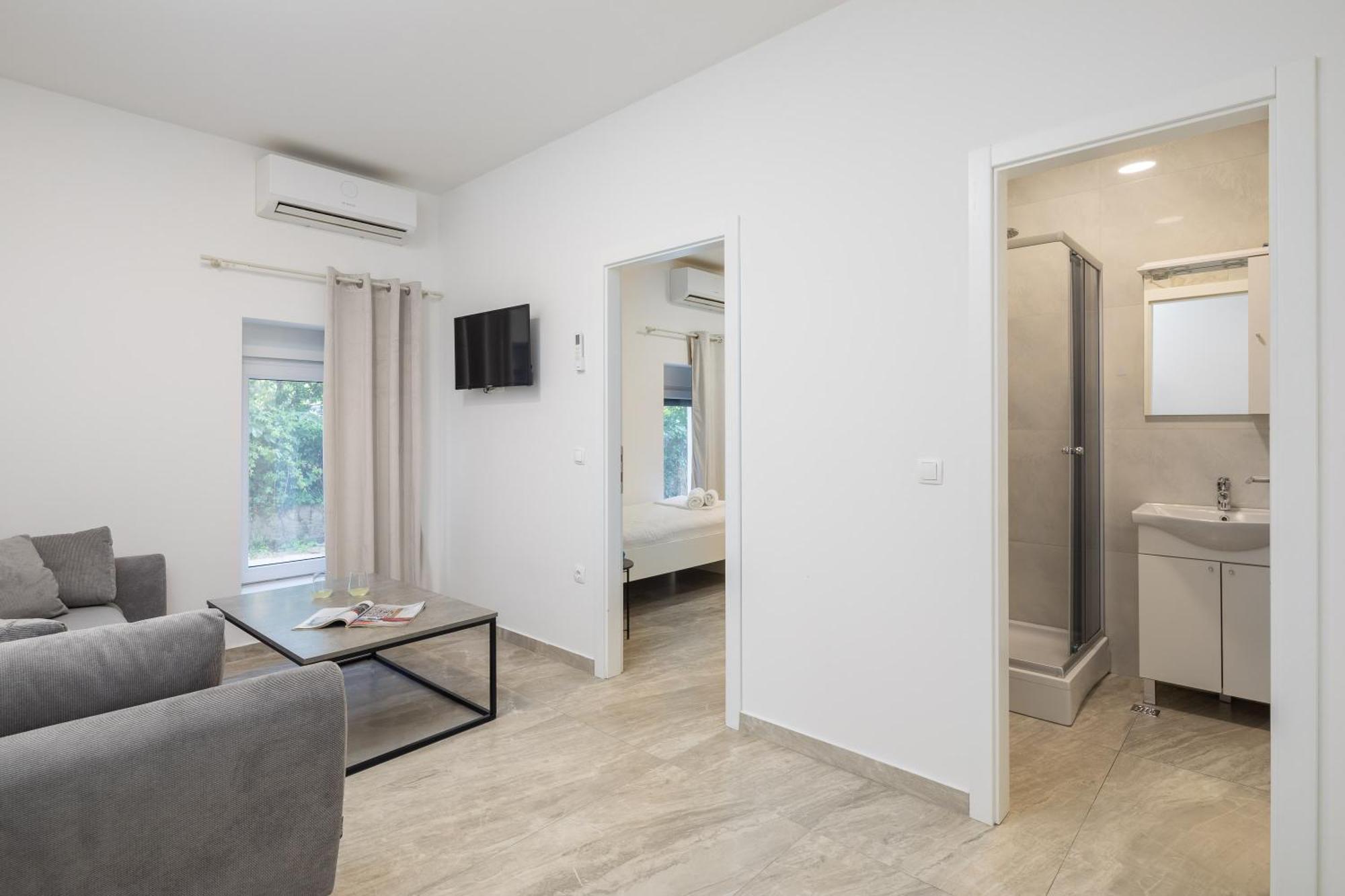 Beachfront Apartments Providenca With Free Parking Makarska Oda fotoğraf