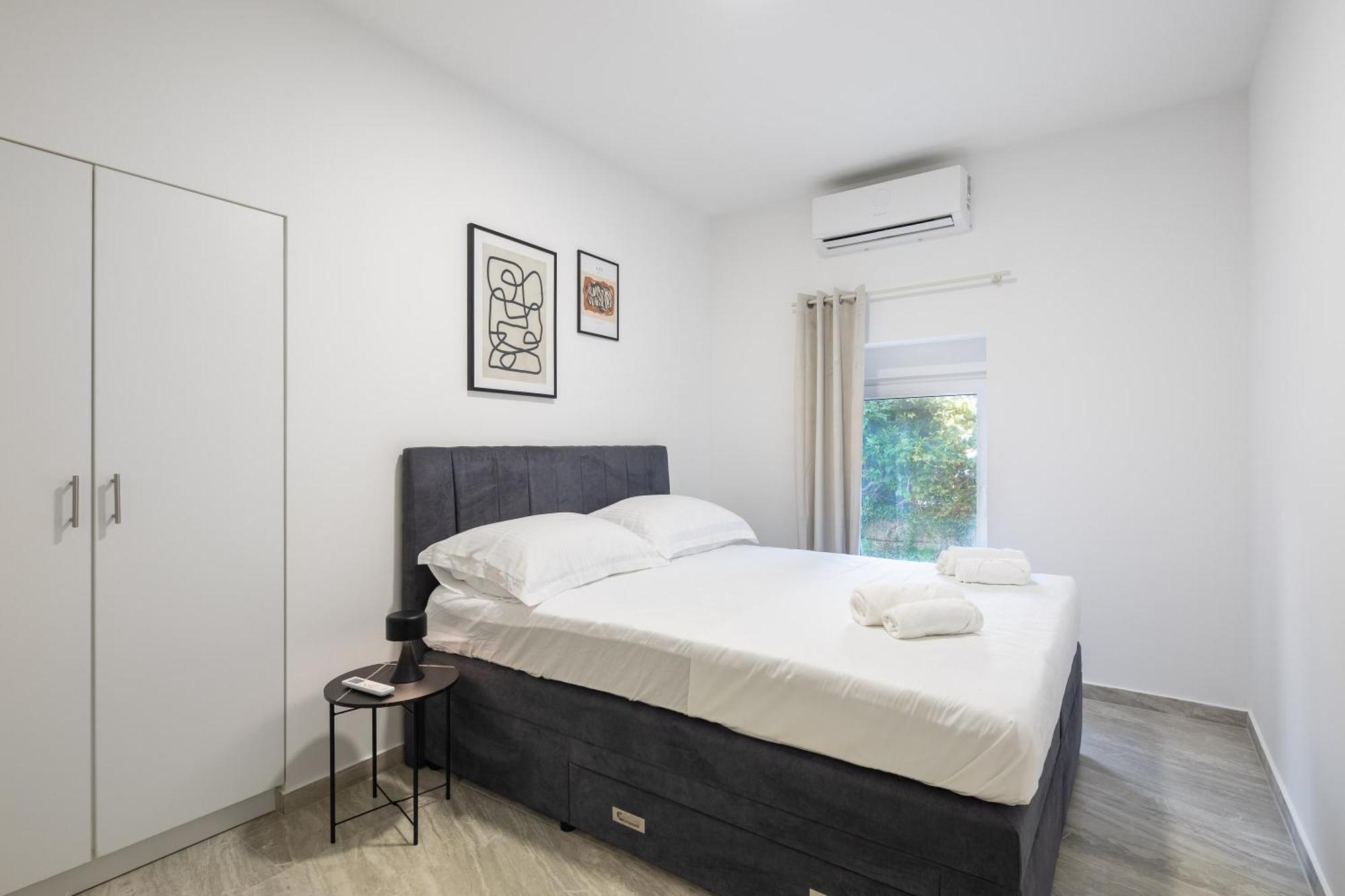 Beachfront Apartments Providenca With Free Parking Makarska Oda fotoğraf