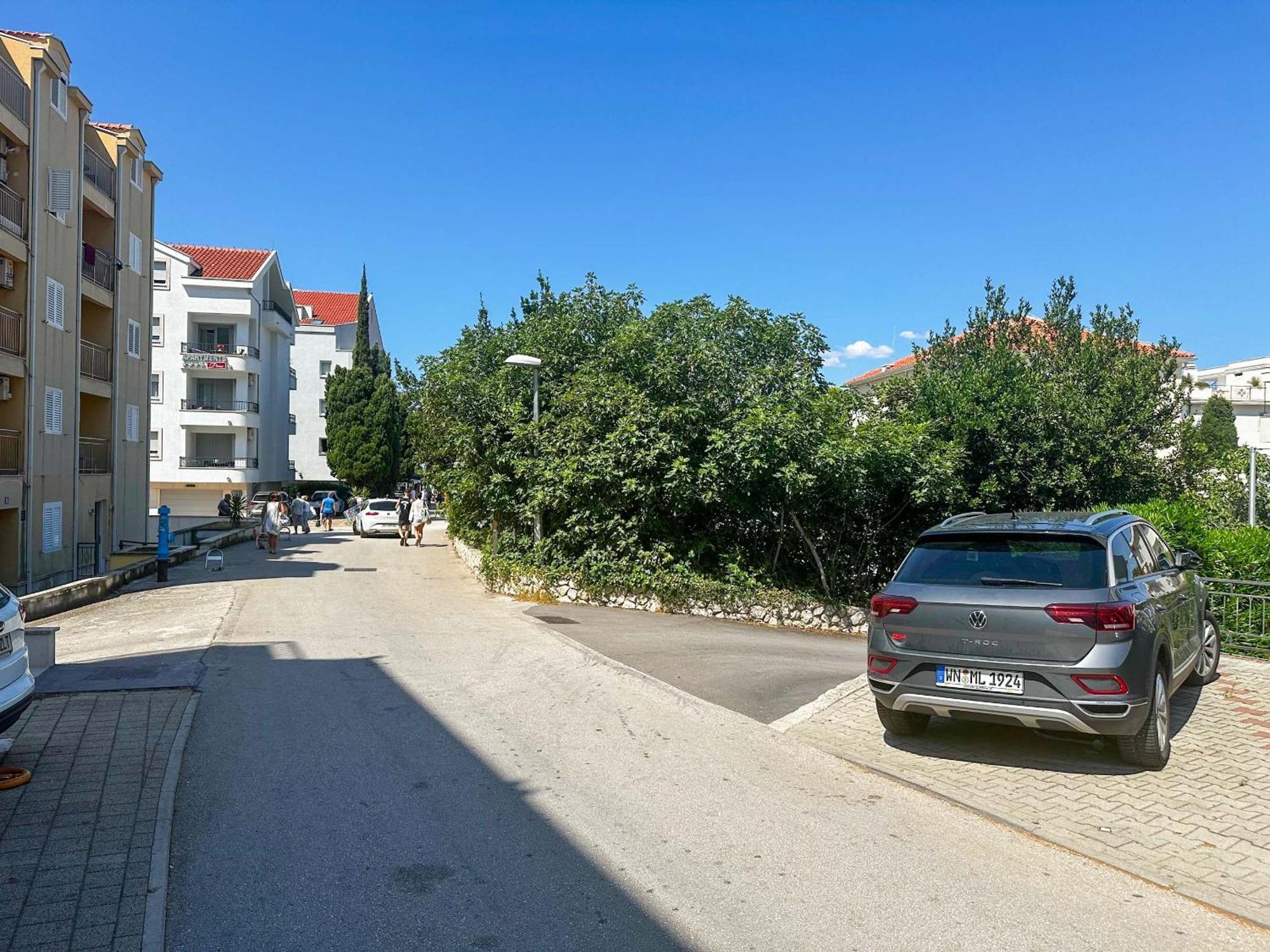 Beachfront Apartments Providenca With Free Parking Makarska Dış mekan fotoğraf